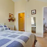Casa de hóspedes Dolphin