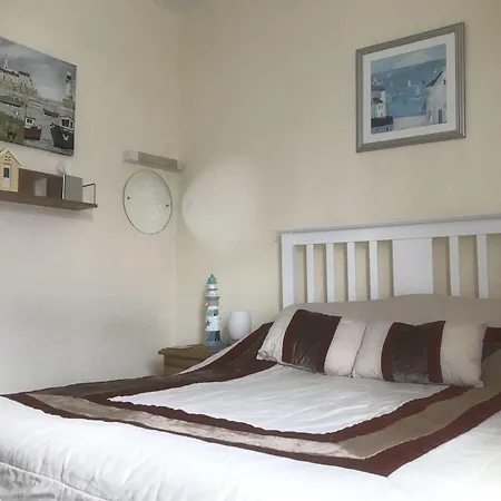 Casa de hóspedes Dolphin 3*